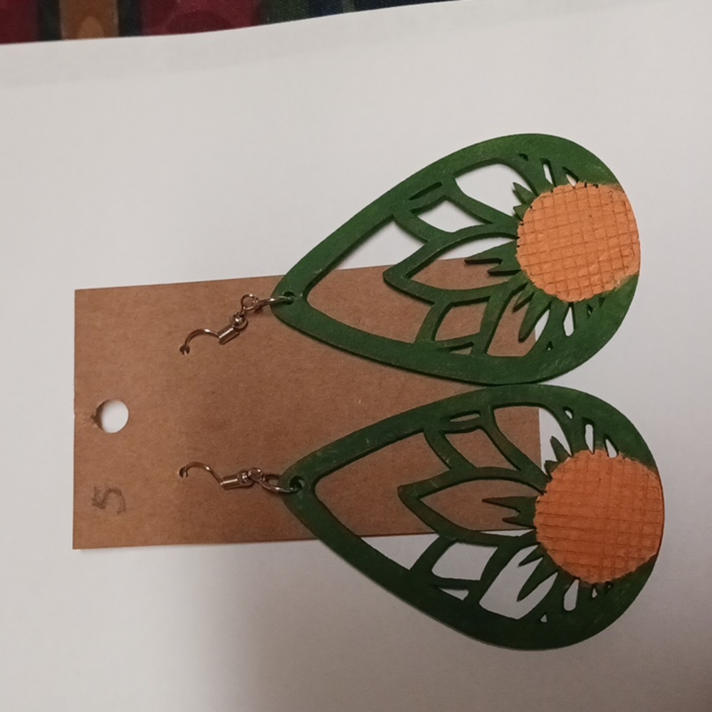 No7 teardrop wood Earrings